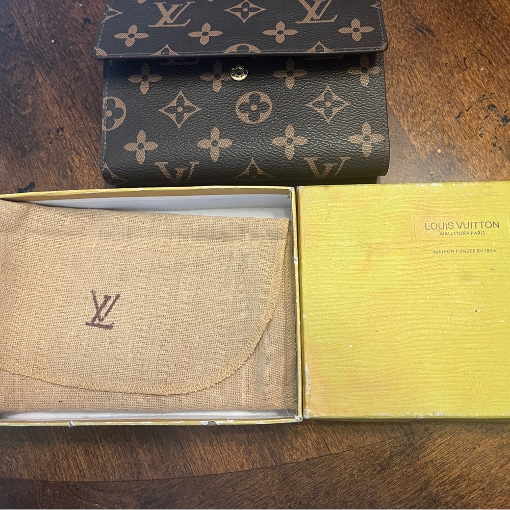 Louis Vuitton Monogram Canvas Wallet w/ Box & Dust Bag